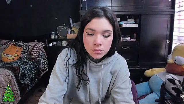 Lilmarieee from StripChat
