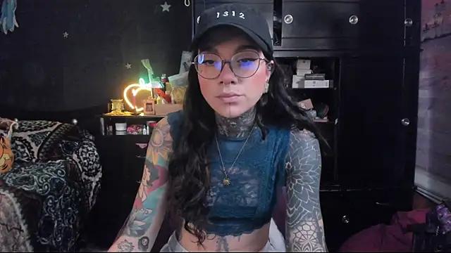 Lilmarieee from StripChat