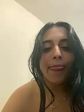 LilMisIndianx from StripChat