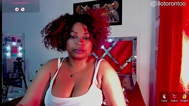 LiloTorontoo from StripChat