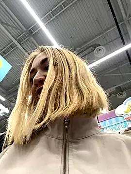 LiLu_25 from StripChat