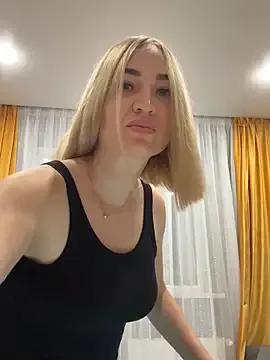 LiLu_25 from StripChat