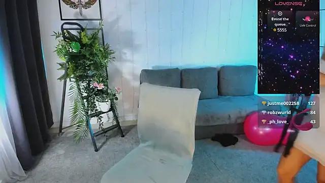LiluDallass from StripChat