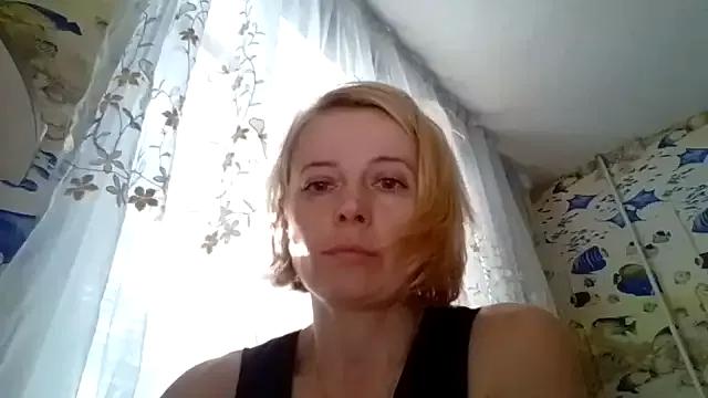 LiluXRose from StripChat