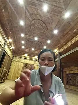 lily-00 from StripChat