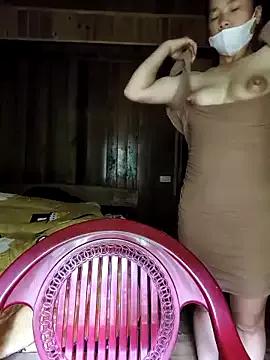 lily-00 from StripChat