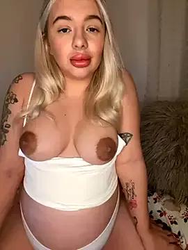 Lily-Lovexox from StripChat