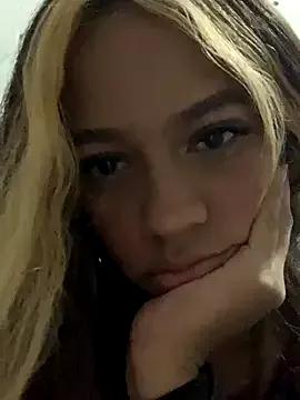 lily_Bliss from StripChat is Freechat