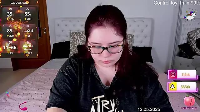 Lily_lu_one from StripChat