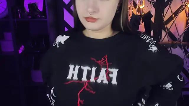 Lily_Moonlight from StripChat