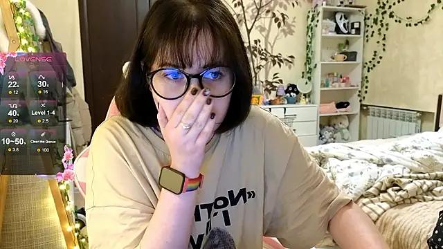 lily_noris from StripChat