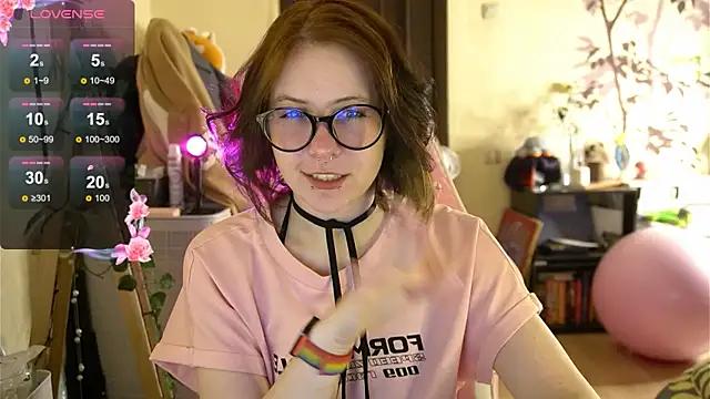 lily_noris from StripChat