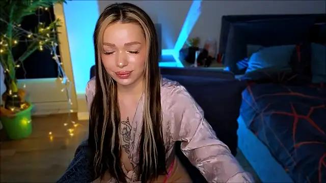 Lily_Yin from StripChat