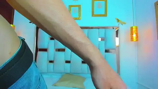 LilyAndJuan from StripChat