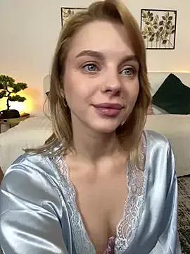 LilyFlamee from StripChat