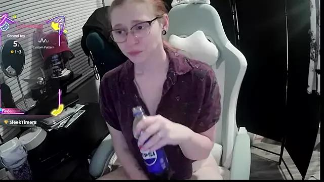 LilyFoxxx from StripChat