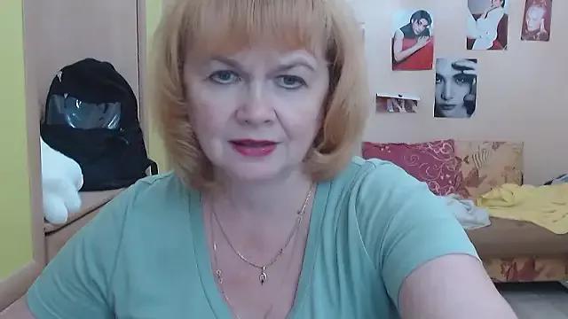 LilyHotlens from StripChat