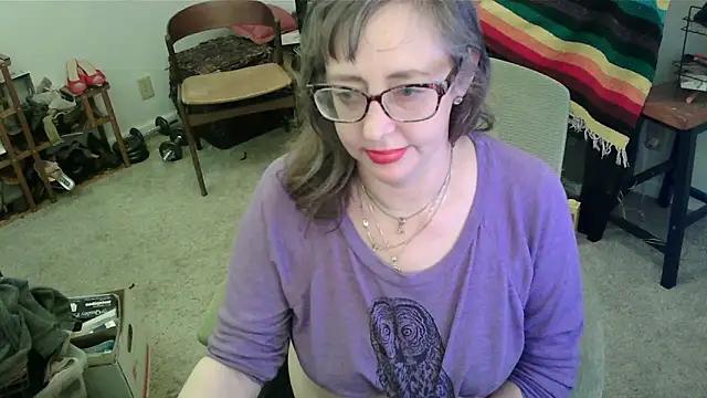 LilyLuscious from StripChat