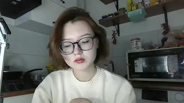 LilysTaylor from StripChat is Freechat