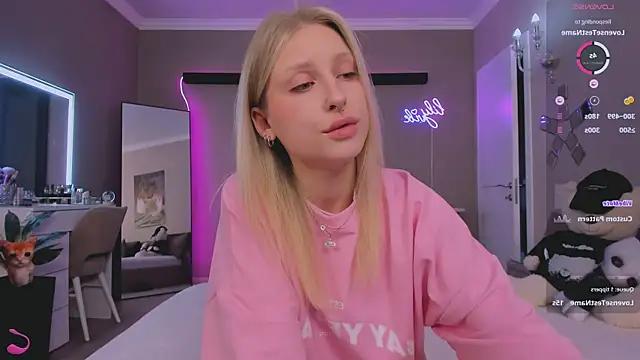 lilyvibe from StripChat