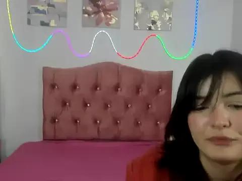 LilyWest19 webcams show profile image 