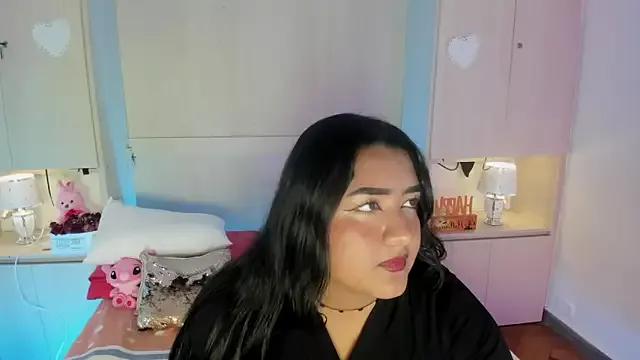 LilyWhitney from StripChat is Freechat