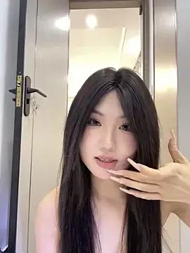 lilyxye77 from StripChat is Freechat