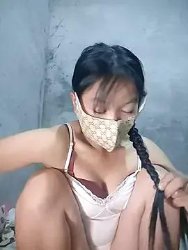Lilyy-y from StripChat is Freechat