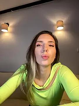 LINA_ALL_EYES_ON_YOU webcams show profile image 