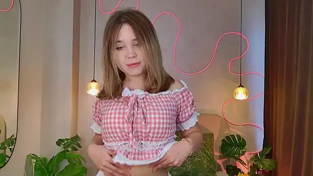 Lina_Glow from StripChat is Freechat