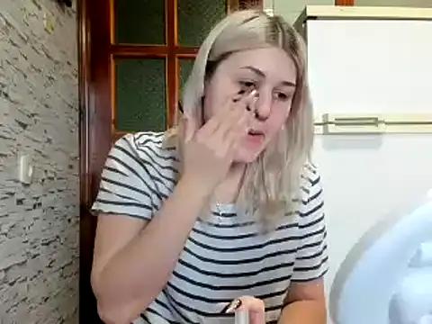 Dirty chat webcam: explore liveshows with versed models, from laying bare to fetishes, in a variety of sexy free adult webcams.