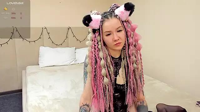 Lina_Moony from StripChat is Freechat