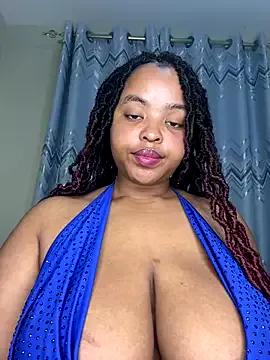 Linah___ from StripChat is Freechat