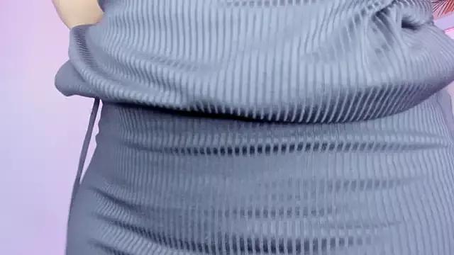 LinaPardo from StripChat is Freechat