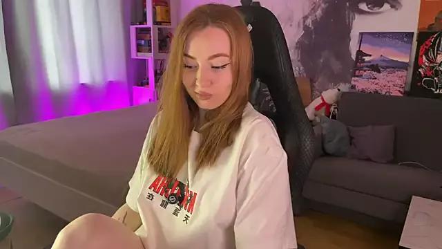 LinaWitch webcams show profile image 
