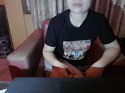 Linda-24 webcams show profile image 