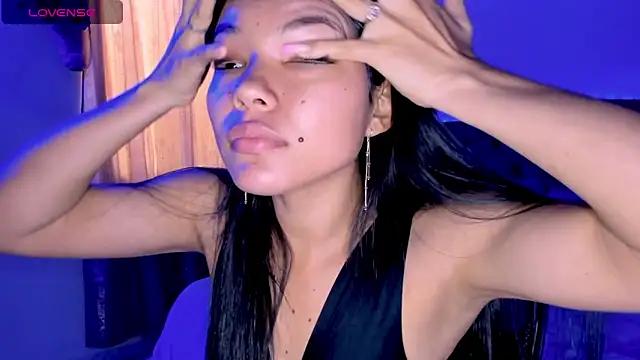 linda_alana from StripChat is Freechat