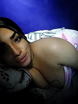 Linda_Saenz_ from StripChat is Freechat