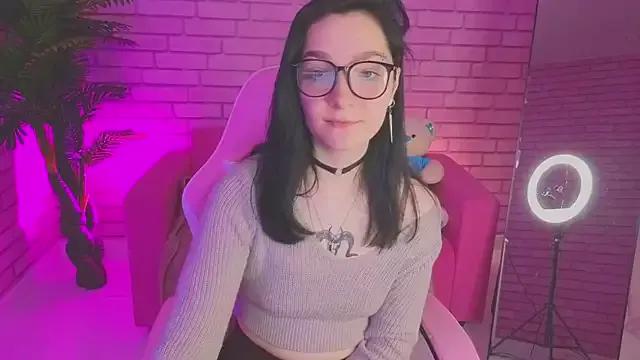 Linda_Sweetiest from StripChat is Freechat