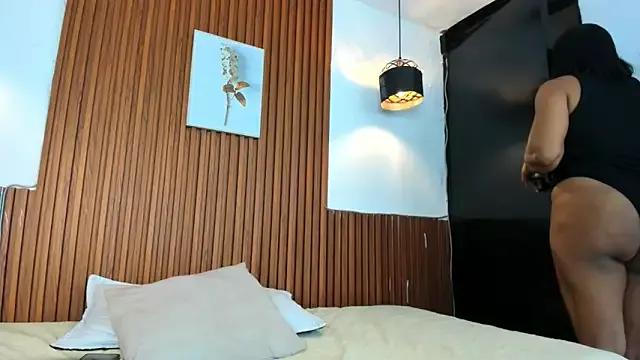 linda_yepez from StripChat is Freechat