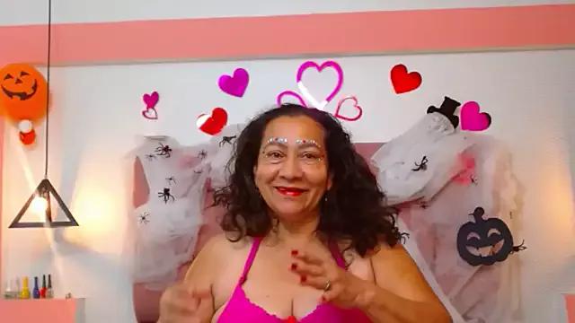 Photos of Lindacoopers from StripChat is Freechat