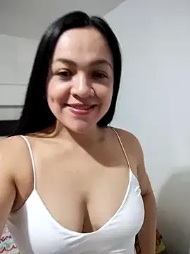 LindaSalo33 webcams show profile image 