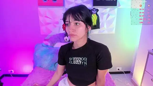 LindaWz_ webcams show profile image 