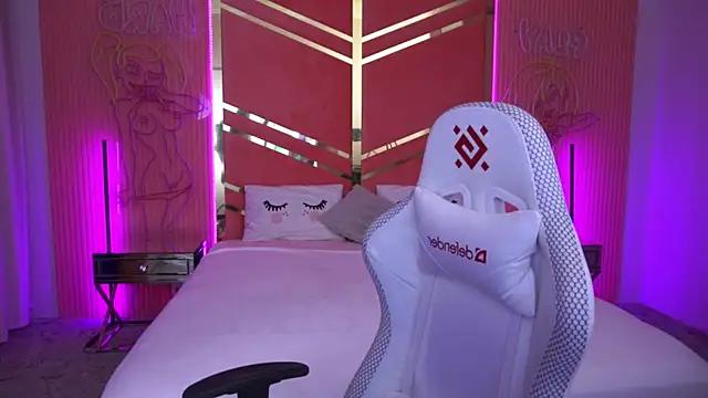 Dirty chat webcam: explore liveshows with versed models, from laying bare to fetishes, in a variety of sexy free adult webcams.