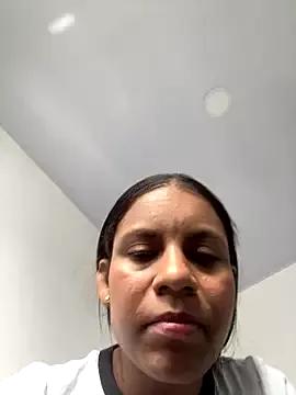 Lineichun1708 webcams show profile image 