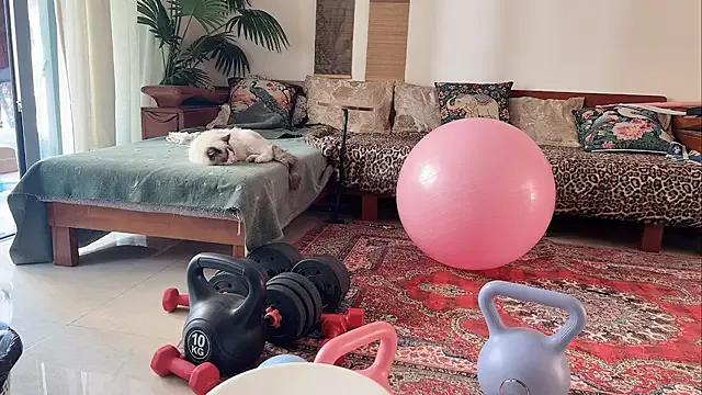 lingzi9333 from StripChat is Freechat