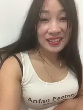 Linh_sexyy from StripChat is Freechat