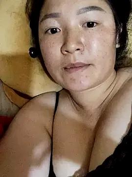 Linhmiucute webcams show profile image 