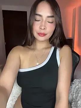 Linna_Cam from StripChat