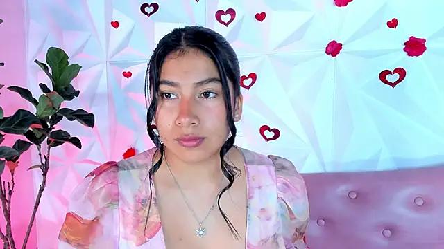 LinnaGardenia from StripChat